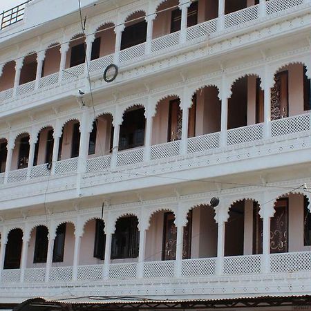 Choudhary Guest House Удайпур Екстериор снимка