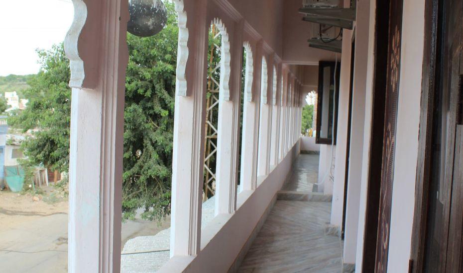 Choudhary Guest House Удайпур Екстериор снимка